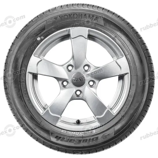 Yokohama 185 60 R14 82H BluEarth AE 01 15100060