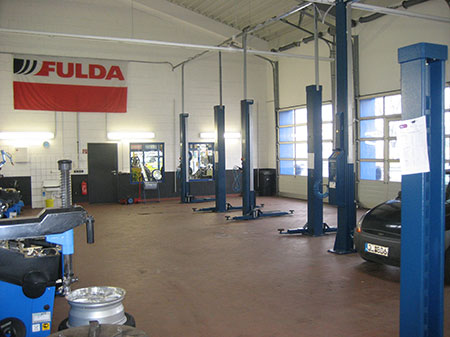 CORA Reifen GmbH / Quick Reifendiscount